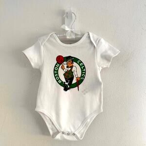 Boston Celtics NBA Super Soft Cotton Bodysuit game day basketball Sz 12M